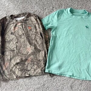 Abercrombie kids Green and Camouflage Kids T-Shirts 7-8 yrs